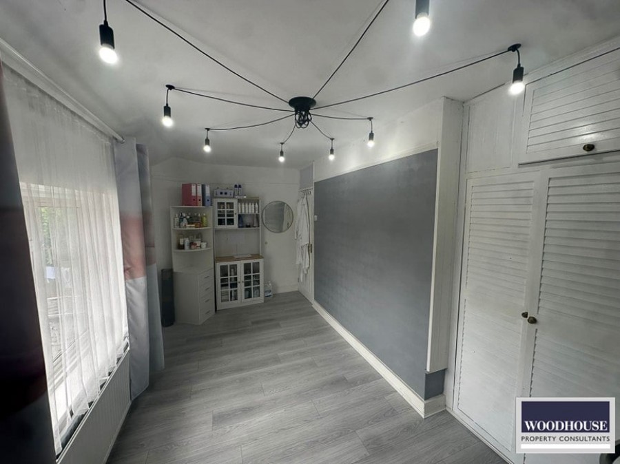 Images for Eastern Avenue, Waltham Cross, Hertfordshire EAID:3131305421 BID:11055924