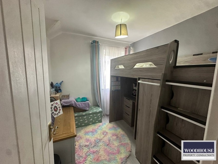 Images for Eastern Avenue, Waltham Cross, Hertfordshire EAID:3131305421 BID:11055924