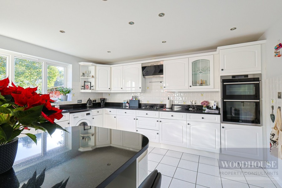 Images for Ferney Road, Cheshunt, Hertfordshire EAID:3131305421 BID:11055924