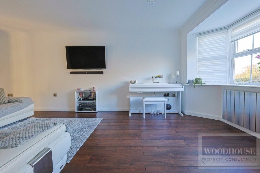 Images for Ferney Road, Cheshunt, Hertfordshire EAID:3131305421 BID:11055924