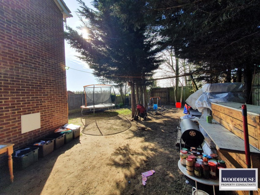 Images for Farm Close, Cheshunt, Hertfordshire EAID:3131305421 BID:11055924