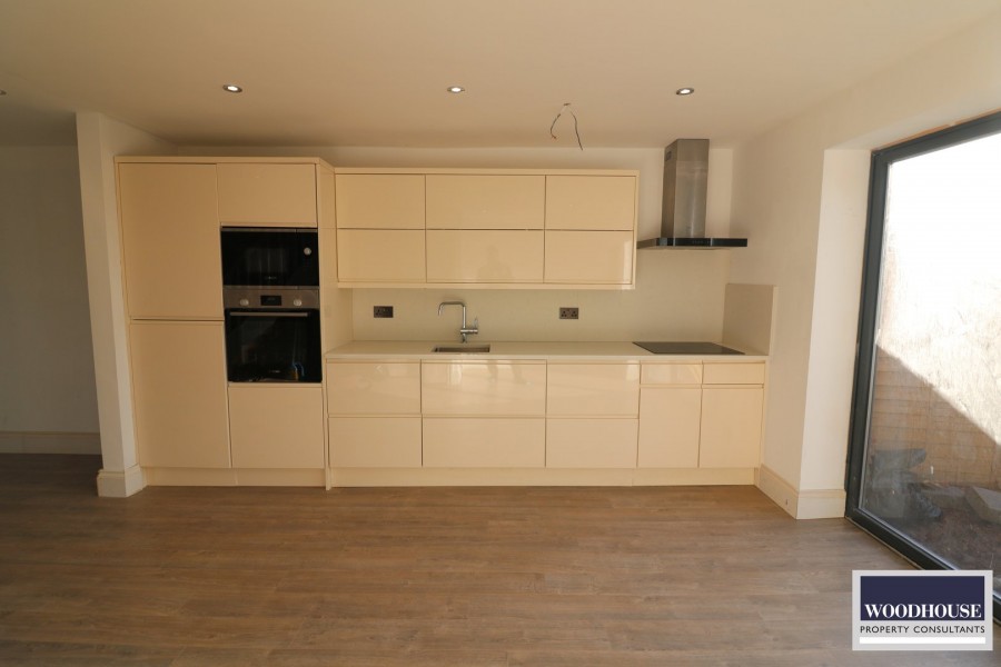 Images for Farm Close, Cheshunt, Hertfordshire EAID:3131305421 BID:11055924