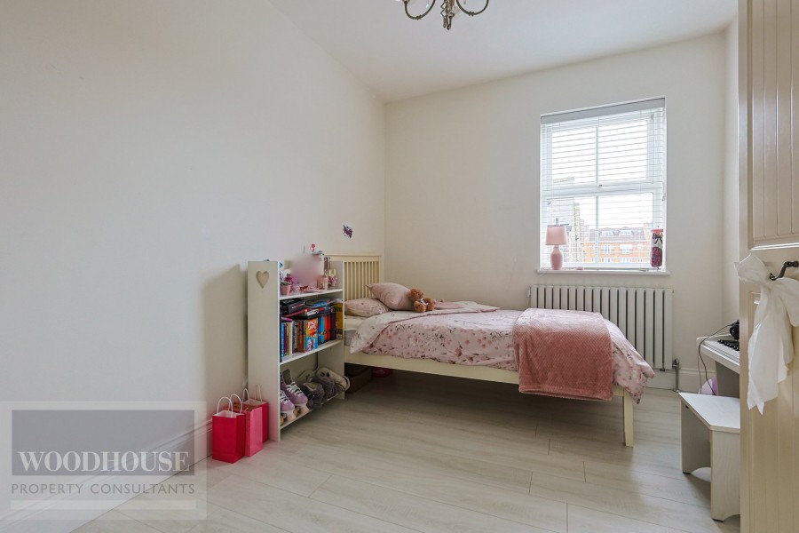 Images for King Edward Road, Waltham Cross, Hertfordshire EAID:3131305421 BID:11055924