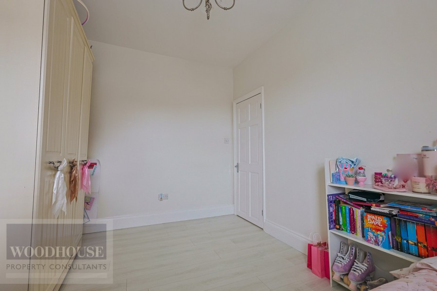 Images for King Edward Road, Waltham Cross, Hertfordshire EAID:3131305421 BID:11055924
