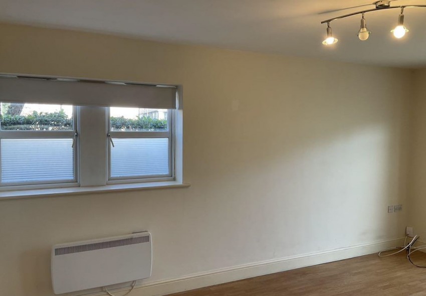 Images for Cheshunt, Hertfordshire EAID:3131305421 BID:11055924