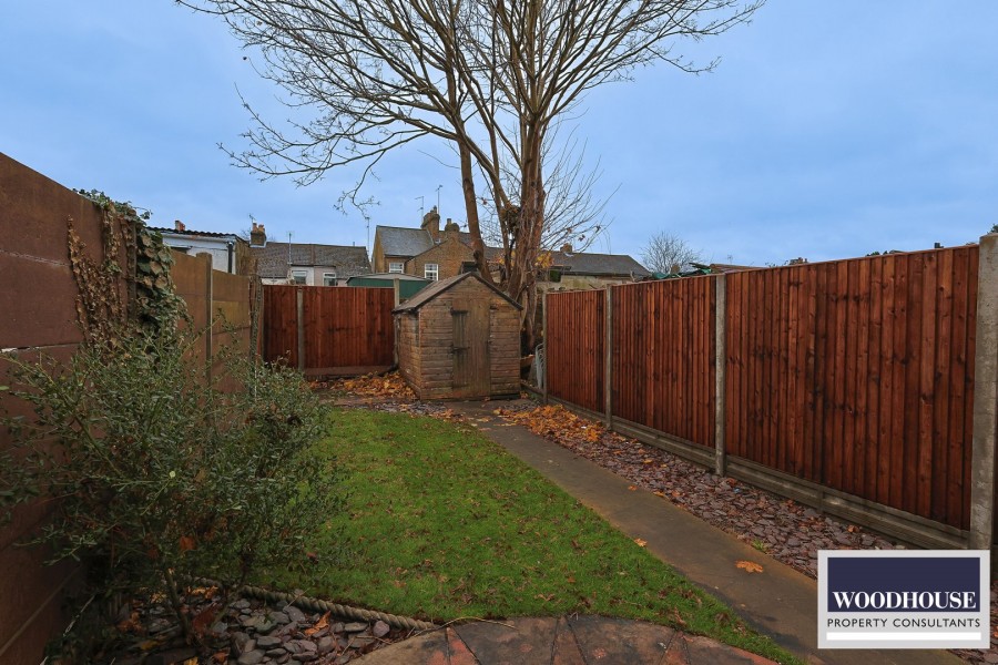 Images for Swanfield Road, Waltham Cross, Hertfordshire EAID:3131305421 BID:11055924