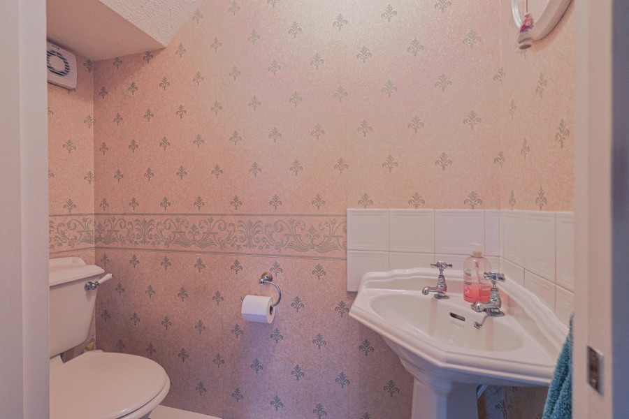 Images for Gibbs Close, Cheshunt, Hertfordshire EAID:3131305421 BID:11055924