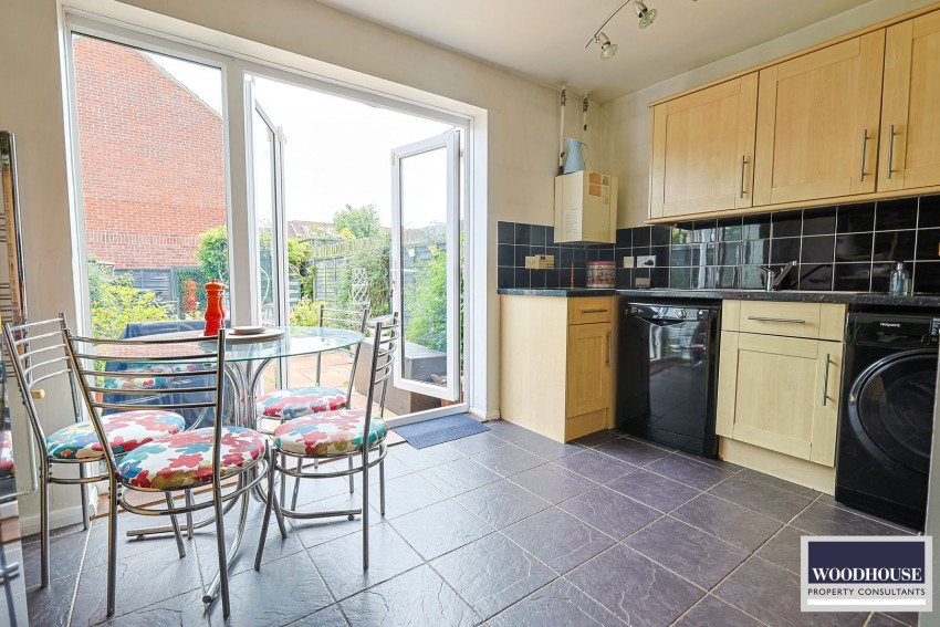 Images for Cheshunt, Waltham Cross, Hertfordshire EAID:3131305421 BID:11055924