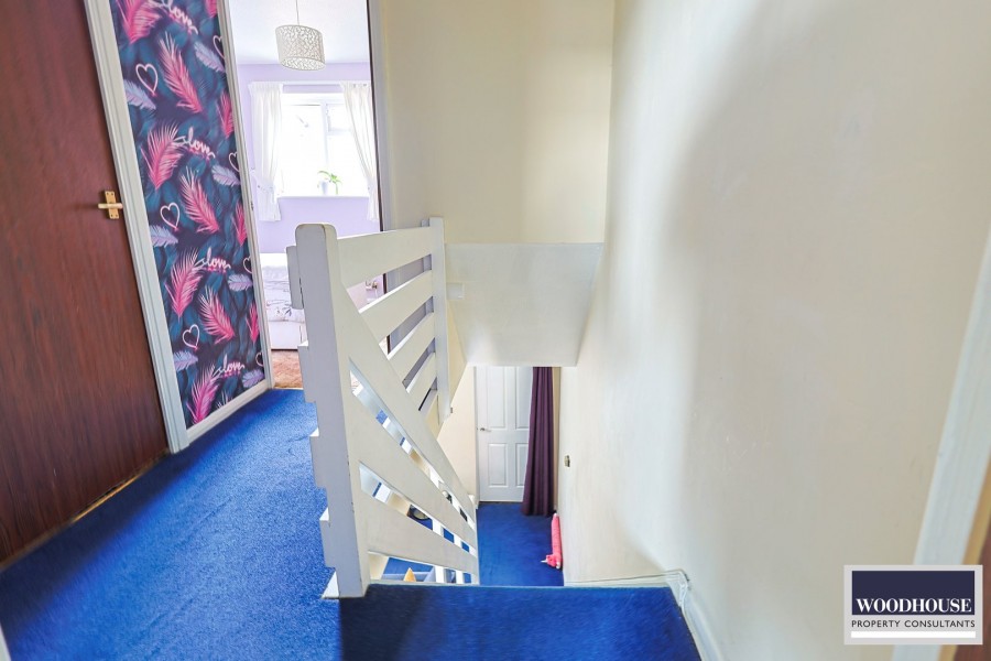 Images for Cheshunt, Waltham Cross, Hertfordshire EAID:3131305421 BID:11055924