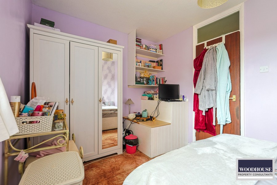 Images for Cheshunt, Waltham Cross, Hertfordshire EAID:3131305421 BID:11055924