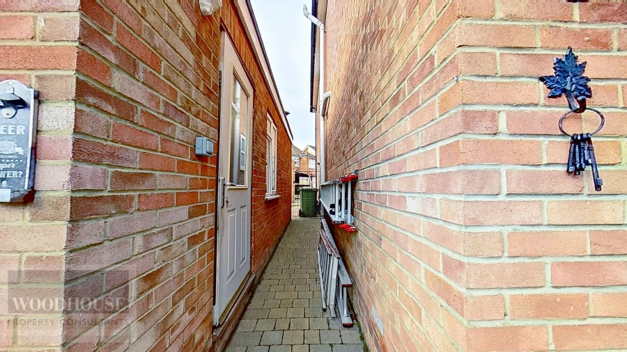 Images for Bromleigh Close, Cheshunt, Hertfordshire EAID:3131305421 BID:11055924
