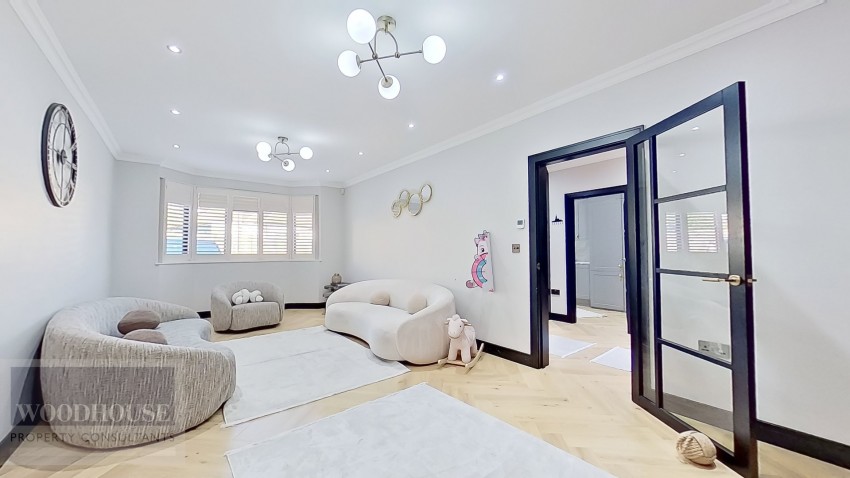 Images for Cuffley, Potters Bar, Hertfordshire EAID:3131305421 BID:11055924