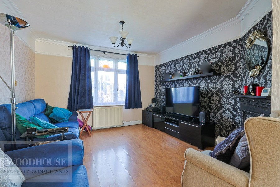 Images for Cheshunt, Waltham Cross, Hertfordshire EAID:3131305421 BID:11055924