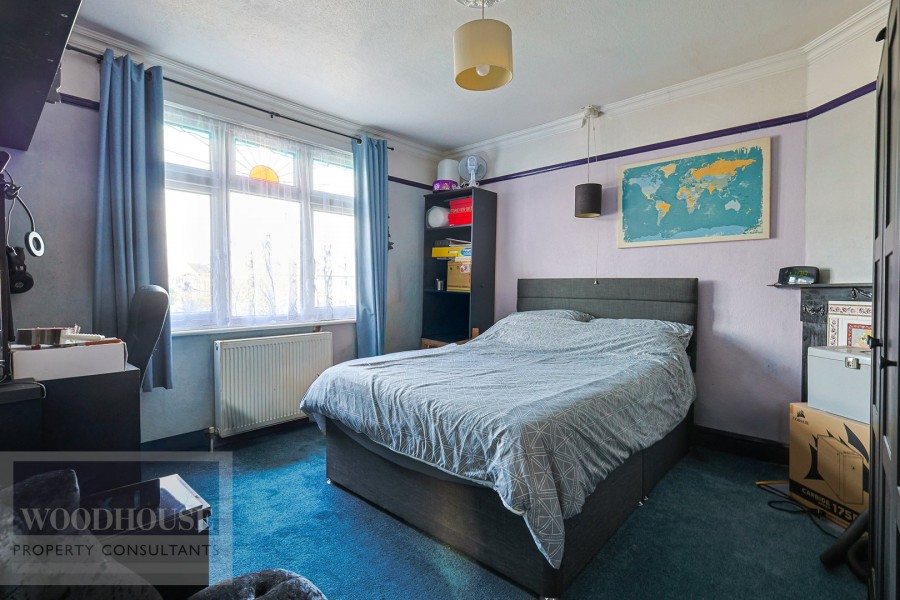 Images for Cheshunt, Waltham Cross, Hertfordshire EAID:3131305421 BID:11055924