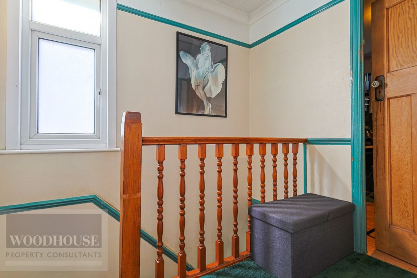 Images for Cheshunt, Waltham Cross, Hertfordshire EAID:3131305421 BID:11055924