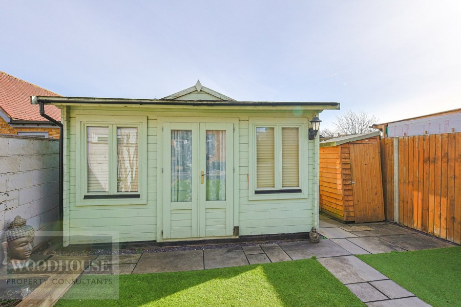 Images for Cheshunt, Waltham Cross, Hertfordshire EAID:3131305421 BID:11055924