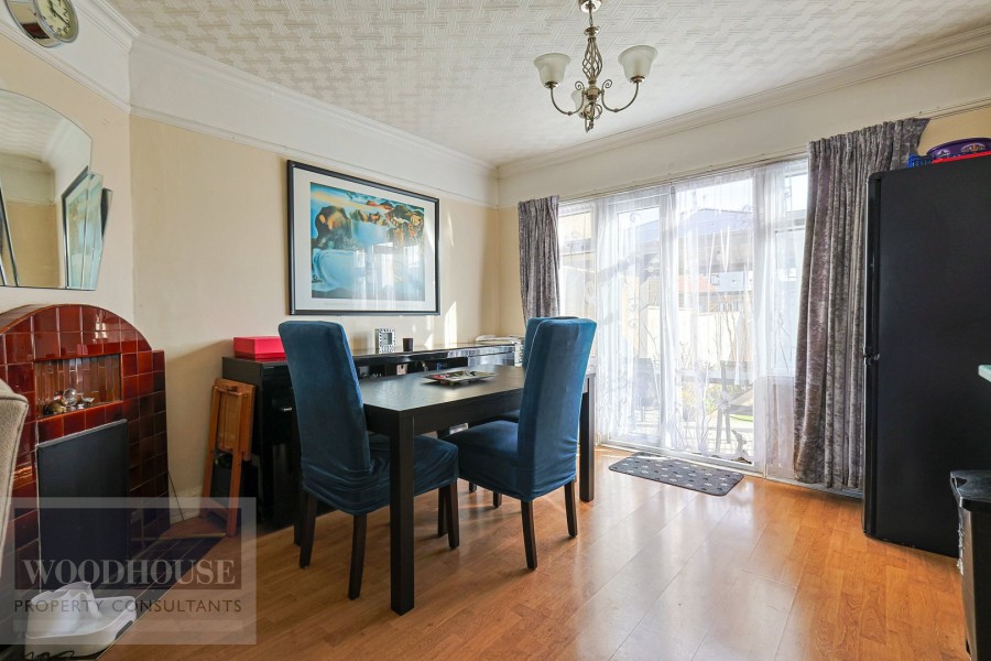 Images for Cheshunt, Waltham Cross, Hertfordshire EAID:3131305421 BID:11055924