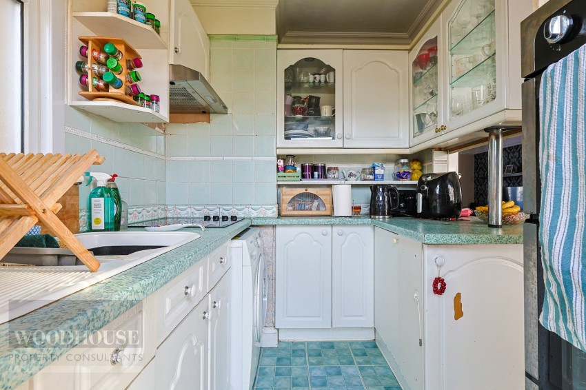 Images for Cheshunt, Waltham Cross, Hertfordshire EAID:3131305421 BID:11055924