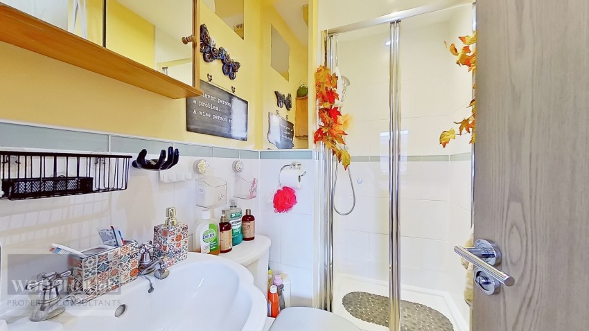 Images for Glen Luce, Cheshunt, Hertfordshire EAID:3131305421 BID:11055924