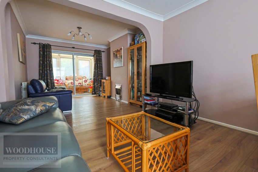 Images for Edinburgh Crescent, Waltham Cross, Hertfordshire EAID:3131305421 BID:11055924
