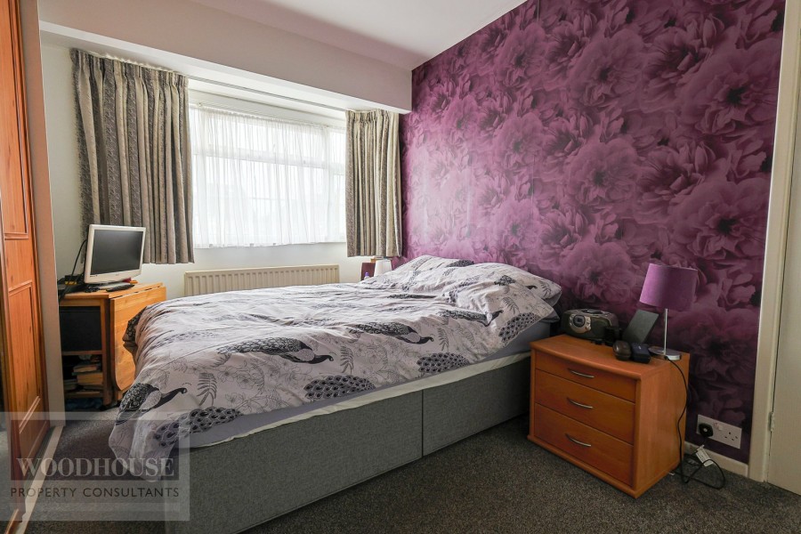 Images for Edinburgh Crescent, Waltham Cross, Hertfordshire EAID:3131305421 BID:11055924