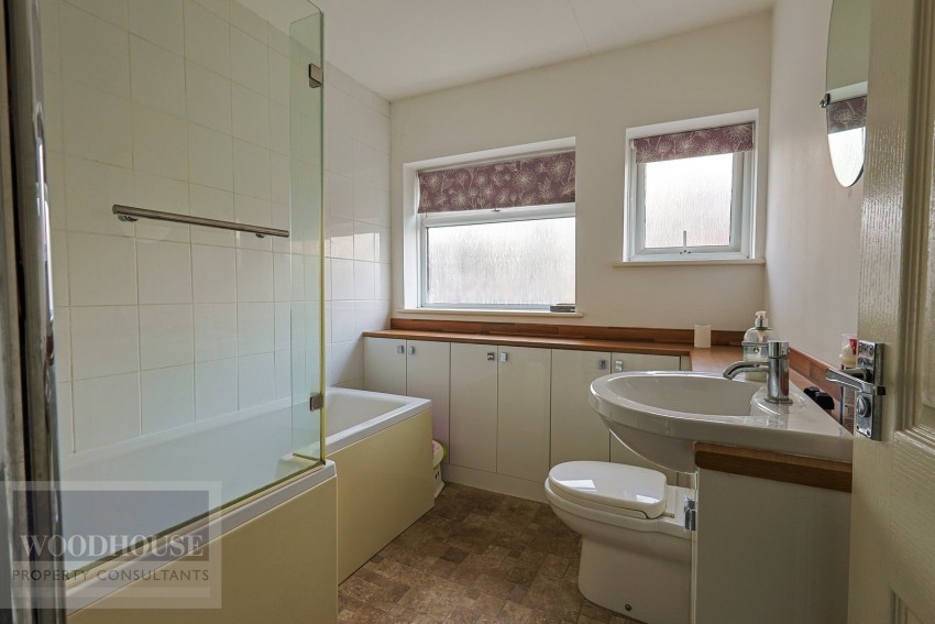 Images for Edinburgh Crescent, Waltham Cross, Hertfordshire EAID:3131305421 BID:11055924