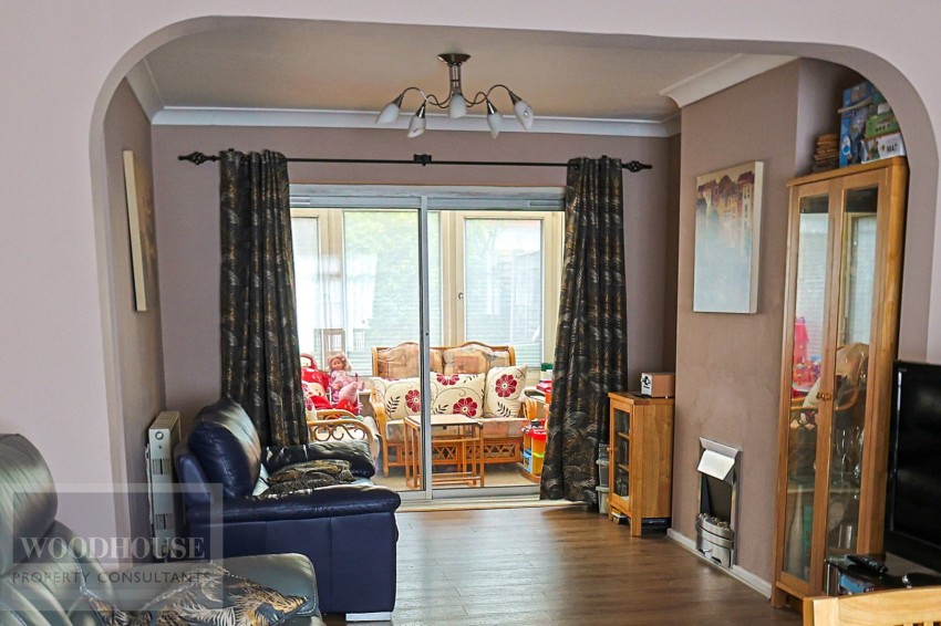 Images for Edinburgh Crescent, Waltham Cross, Hertfordshire EAID:3131305421 BID:11055924