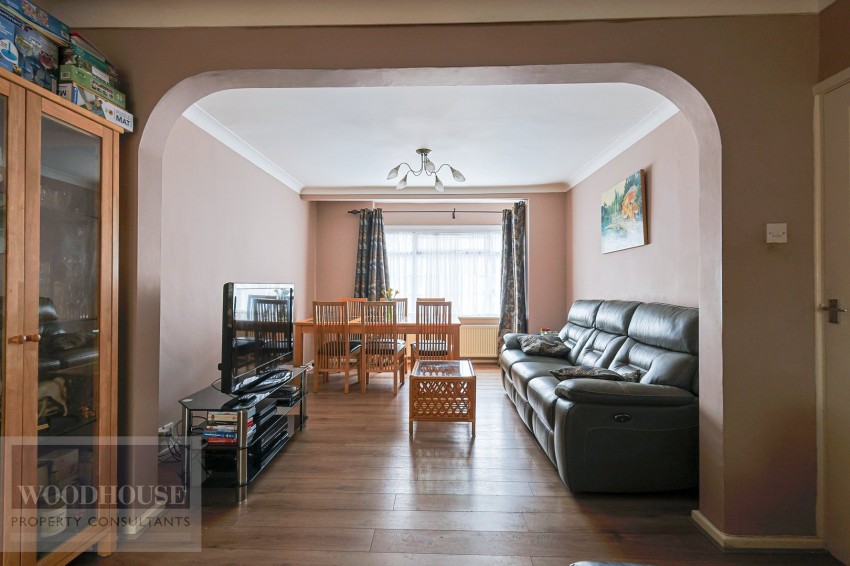 Images for Edinburgh Crescent, Waltham Cross, Hertfordshire EAID:3131305421 BID:11055924
