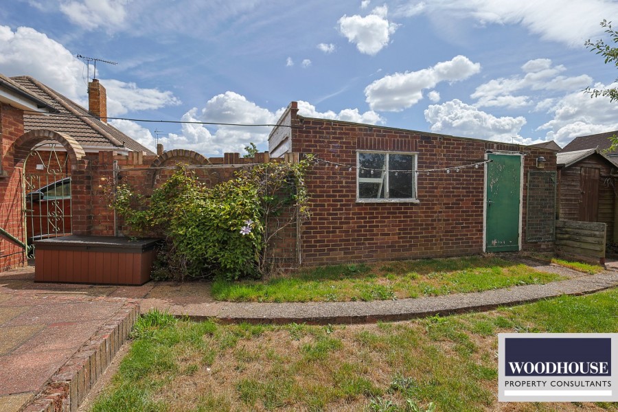 Images for Winton Drive, Cheshunt, Hertfordshire EAID:3131305421 BID:11055924