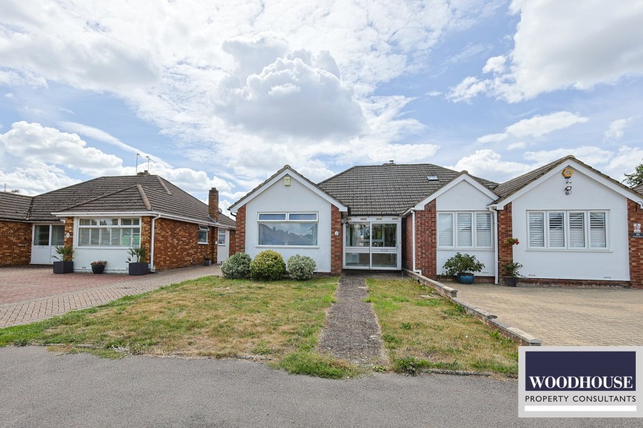 Images for Winton Drive, Cheshunt, Hertfordshire EAID:3131305421 BID:11055924