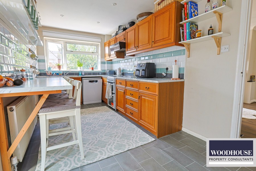 Images for Winton Drive, Cheshunt, Hertfordshire EAID:3131305421 BID:11055924