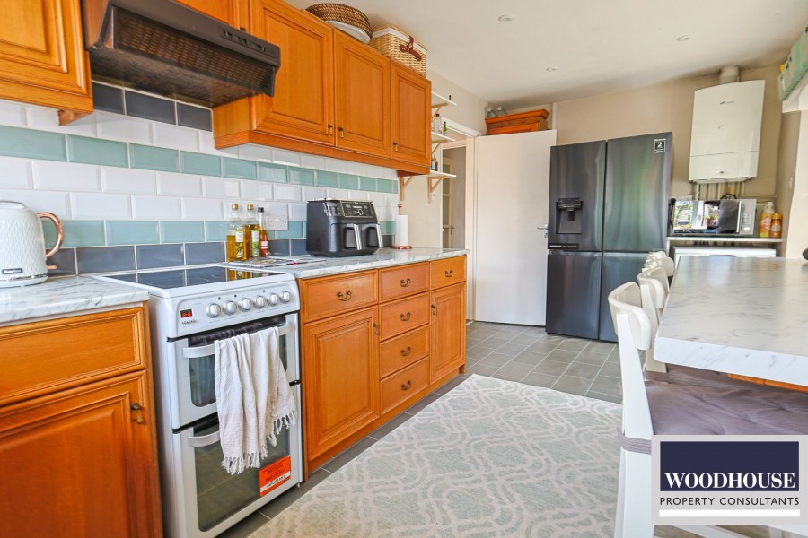 Images for Winton Drive, Cheshunt, Hertfordshire EAID:3131305421 BID:11055924