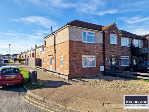 Central Avenue, Waltham Cross, Hertfordshire