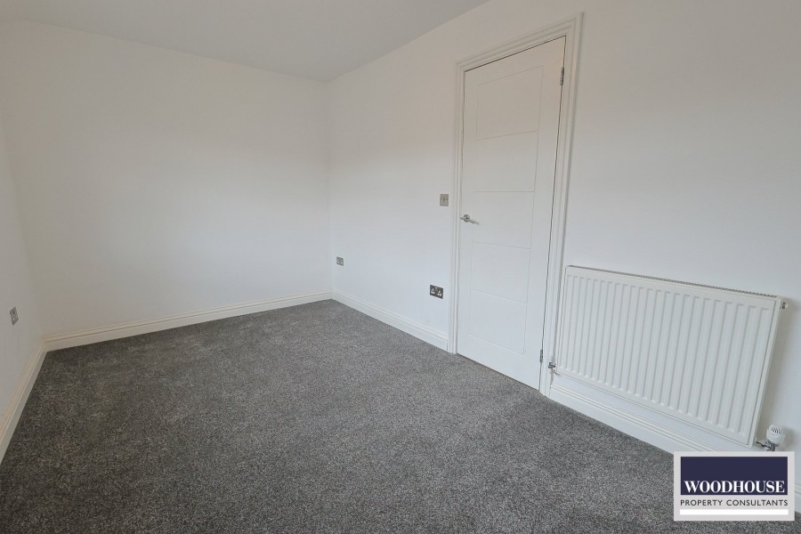 Images for Central Avenue, Waltham Cross, Hertfordshire EAID:3131305421 BID:11055924