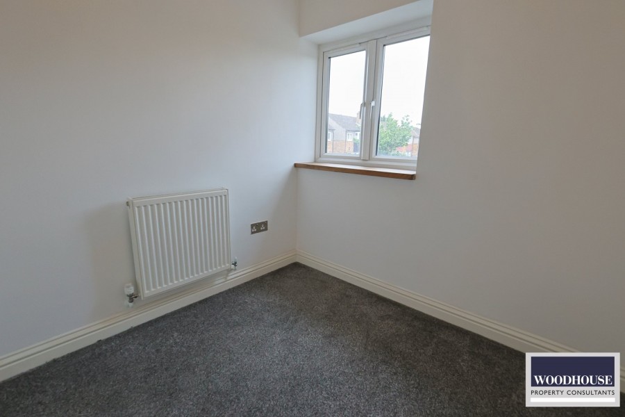 Images for Central Avenue, Waltham Cross, Hertfordshire EAID:3131305421 BID:11055924