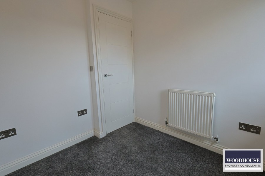 Images for Central Avenue, Waltham Cross, Hertfordshire EAID:3131305421 BID:11055924