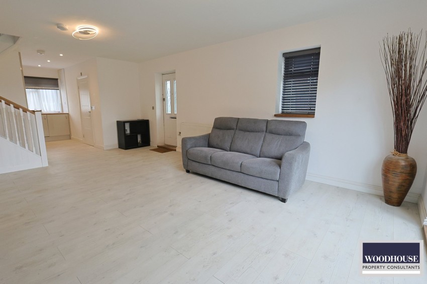 Images for Central Avenue, Waltham Cross, Hertfordshire EAID:3131305421 BID:11055924