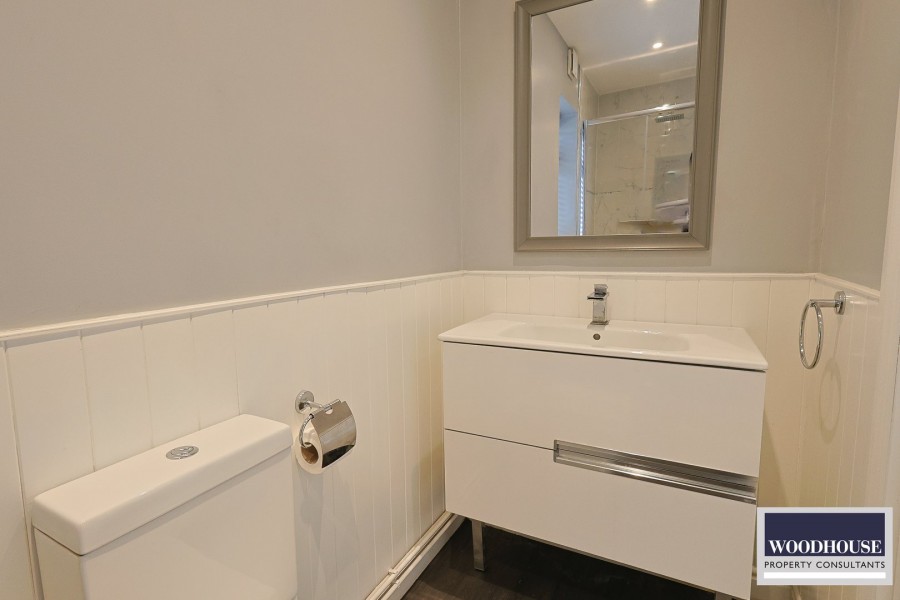 Images for Central Avenue, Waltham Cross, Hertfordshire EAID:3131305421 BID:11055924