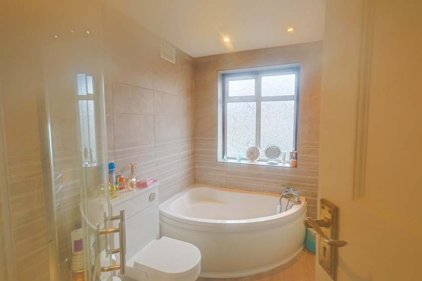 Images for Manor Road, Hoddesdon, Hertfordshire EAID:3131305421 BID:11055924