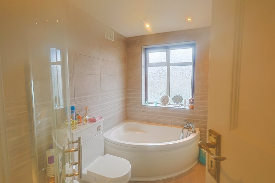 Images for Manor Road, Hoddesdon, Hertfordshire EAID:3131305421 BID:11055924