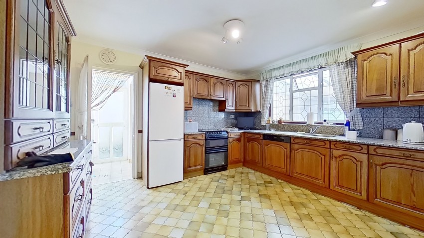 Images for Churchgate Road, Cheshunt, Hertfordshire EAID:3131305421 BID:11055924