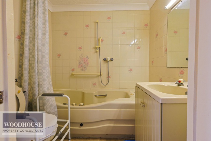 Images for Turners Hill, Cheshunt, Hertfordshire EAID:3131305421 BID:11055924