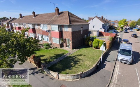 Roundmoor Drive, Cheshunt, Hertfordshire