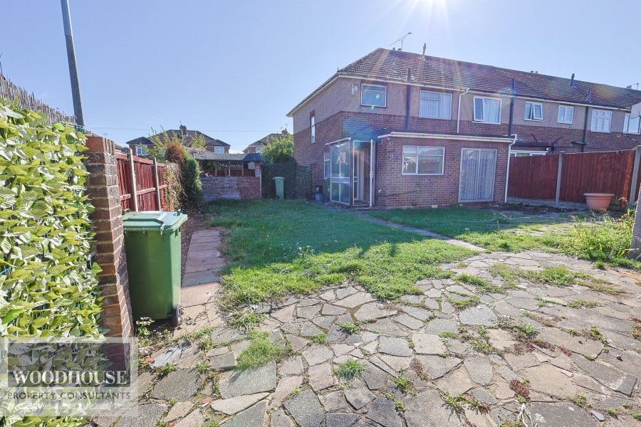 Images for Roundmoor Drive, Cheshunt, Hertfordshire EAID:3131305421 BID:11055924