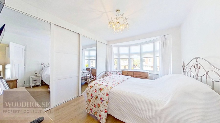 Images for Albury Ride, Cheshunt, Hertfordshire EAID:3131305421 BID:11055924