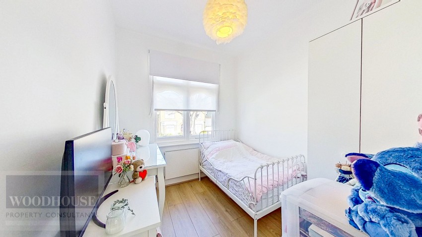 Images for Albury Ride, Cheshunt, Hertfordshire EAID:3131305421 BID:11055924