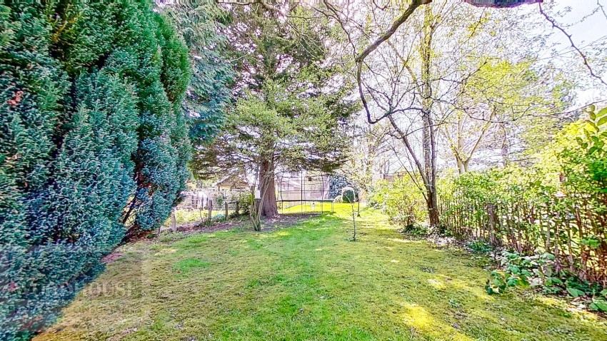 Images for Albury Ride, Cheshunt, Hertfordshire EAID:3131305421 BID:11055924