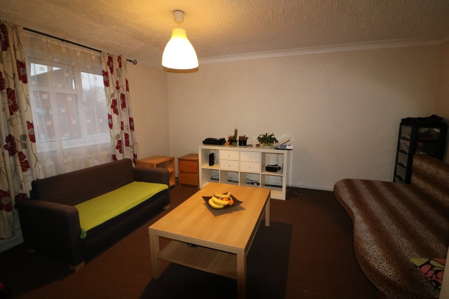Images for Sandringham Way, Waltham Cross, Hertfordshire EAID:3131305421 BID:11055924