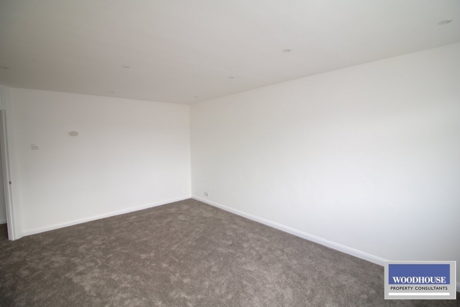 Images for Cheshunt, Waltham Cross, Hertfordshire EAID:3131305421 BID:11055924