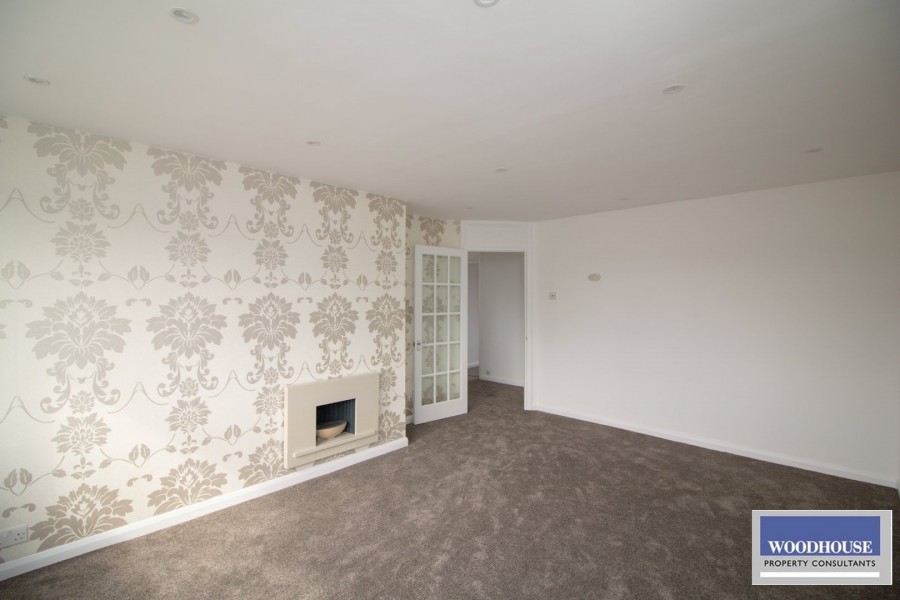 Images for Cheshunt, Waltham Cross, Hertfordshire EAID:3131305421 BID:11055924